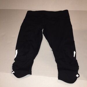 Lululemon Cropped Leggings | Black
